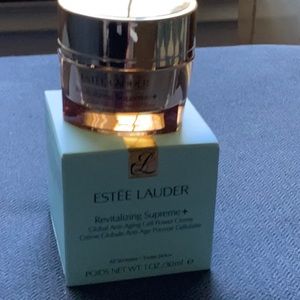 Revitalizing Anti Aging Creme Brand New.